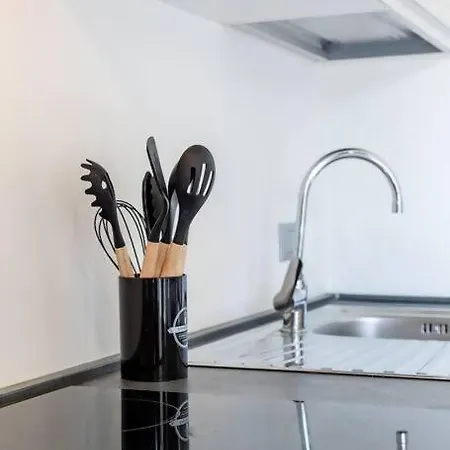 Apartamento Gardaland_luxury_apartment Pool & Free Parking *